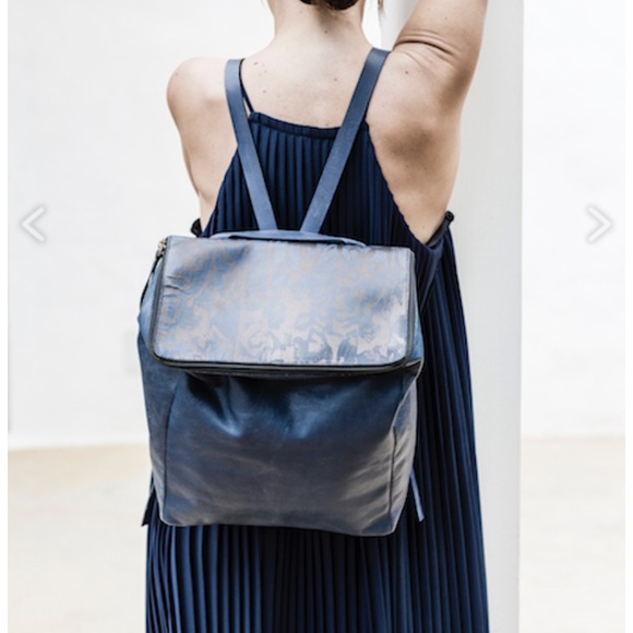 šONA VILLIERšOlive HANDCRAFTED Leather Backpack - Picture 14 of 15